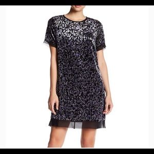 Superfoxx Burnout Velvet Short Sleeve Dress
